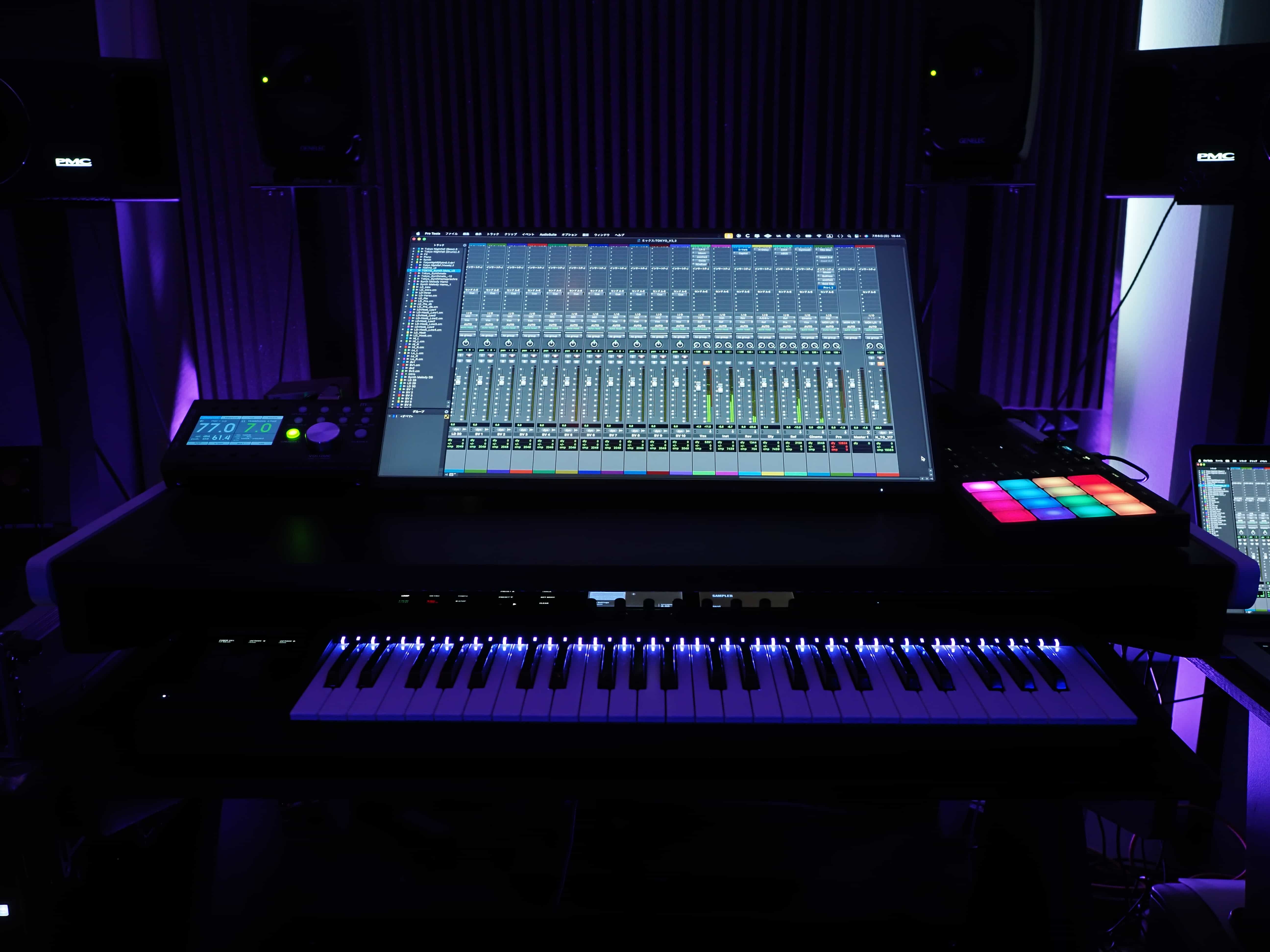 Make Hits Lab studio